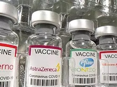 “오미크론, 기존 백신으로 못 막는다”