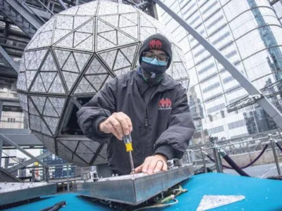 타임스퀘어 새해맞이 이브볼 제작