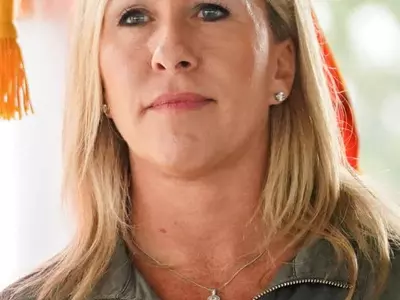 의회, '마스크 거부' 하원의원 2명에 과태료 10만 달러 부과