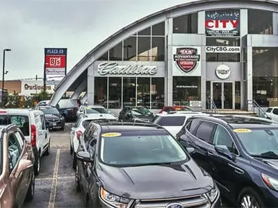 “차 사러 비행기 타야” 재고 부족·가격 급증