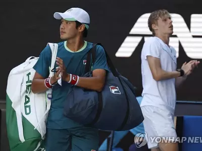 권순우, 세계 14위 샤포발로프에 풀세트 접전 패배…2회전 탈락