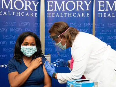 백신접종, 교사는 되고 교수는 안돼