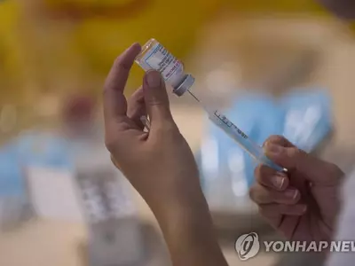 CDC "가장 안전한 코로나19 방어수단은 결국 백신"