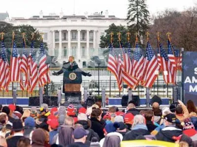 연방 대법 “의회 폭동 백악관 문서 공개하라”