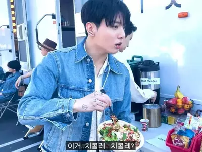 BTS가 발음한 대로…치폴레, 트위터 계정명 변경