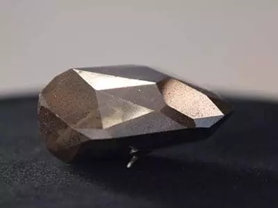 이것이 555캐럿 ‘블랙 다이아몬드’