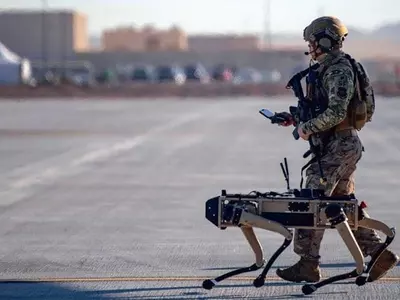 멕시코 국경에 순찰용 로봇개 배치 추진