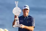 호기, PGA투어 첫 우승… 페블비치 프로암 제패
