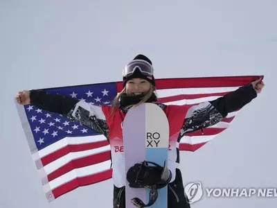 [동계올림픽] 2연패 달성 클로이 김, SNS에 '아이고, 내 엉덩이' 글 여유