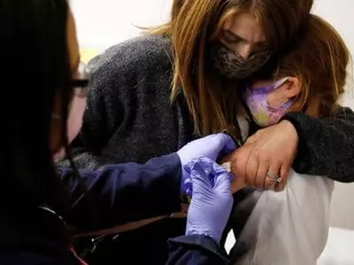 "화이자 백신, 5∼11세서 감염 예방효과 거의 없어…12%에 그쳐"