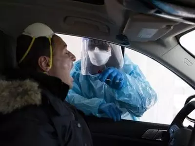 백악관, '위드코로나' 전략 발표…양성판정 때 무료 치료제 제공