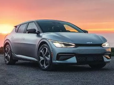 “테슬라 게 섯거라”… 다재다능한 전기차 기아 ‘EV6’