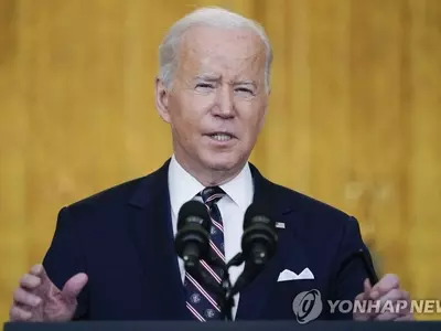 바이든, 러시아산 원유·가스 수입 금지 공식 발표