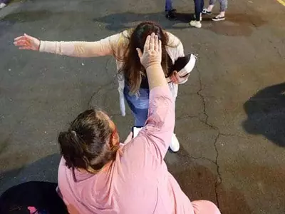 ‘오랜만에 보니 반갑네’ 대면 소그룹 모임 속속 재개