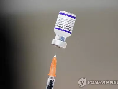 화이자, FDA에 65세 이상 4차 접종 허가 신청할 듯