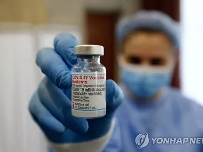 모더나 백신, 영유아 대상 오미크론 예방효과 40% 안팎