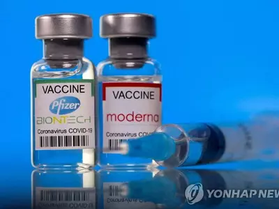 FDA, 50세 이상에 화이자·모더나 백신 4차 접종 승인