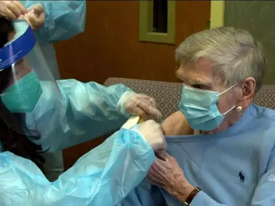 백신효과?..장기요양시설 사망자수 급감