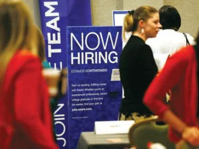 실업수당 청구, 코로나 사태 이전보다 적어졌다