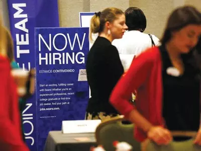 실업수당 청구, 코로나 이전보다 낮은 수준 지속