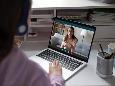 풀턴, 학교제공 컴퓨터 파손 벌금 면제