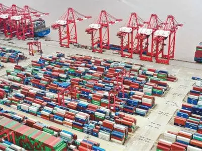 [글로벌 경제] 소비·생산·투자 지표 악화일로… 중, 부양책 쏟아낼 듯