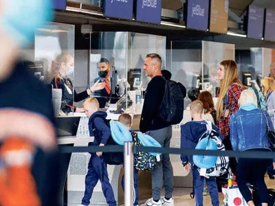 ‘대중교통 이용 마스크 계속 착용을’