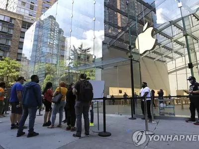 아이폰 셀프수리 시작됐지만…직접 화면 교체해도 3달러 절약?