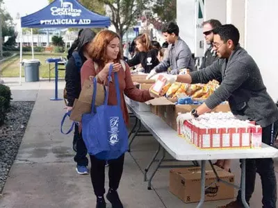 “물가급등에 가장 큰 고통은 소외계층”