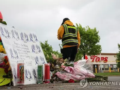 2분만에 끊겼지만 너무 길었던 2분…생중계된 총기 난사