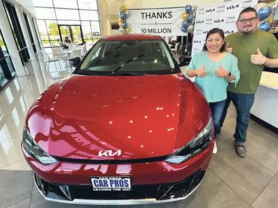 1,000만번째 판매 차량은 기아의 현재와 미래 담긴 ‘EV6’