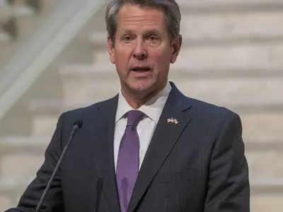 켐프, 코로나19 비즈니스 규제 완전히 풀까