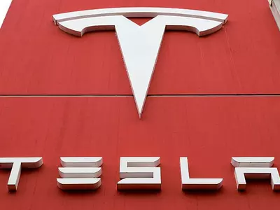 테슬라, 할리웃에 드라이브인 극장과 식당 짓는다