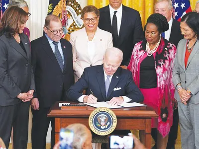 18세[총기구입 하한연령]가 또 총기난사… ‘총기규제’ 다시 도마