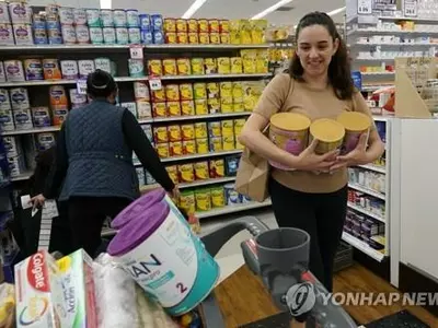 미 '전략비축분유' 검토…FDA, 부족사태 대책으로 제시