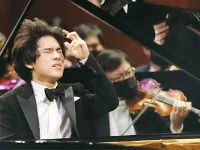 18세 임윤찬 ‘최연소 우승’ 반 클라이번 새 역사 쓰다