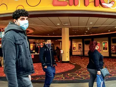 'S의 공포' 업종별 온도차…리오프닝 분야는 선방