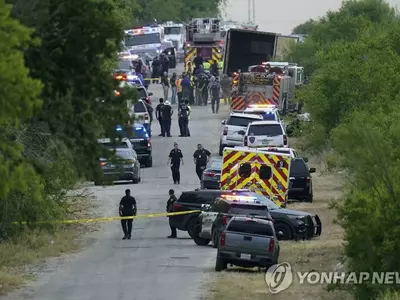 트레일러 밀입국참사 관련 4명 기소…희생자 53명으로 늘어