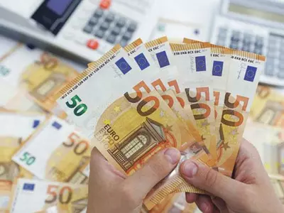 “유로화 가치 하락… 더 떨어진다”