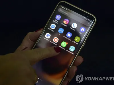 “느닷없는 연락에도…오랜 친구는 반가워”