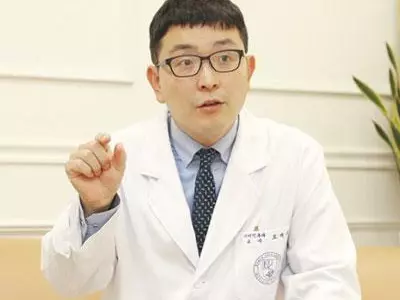 2주 이상 목소리 변하면 후두암 가능성 높다