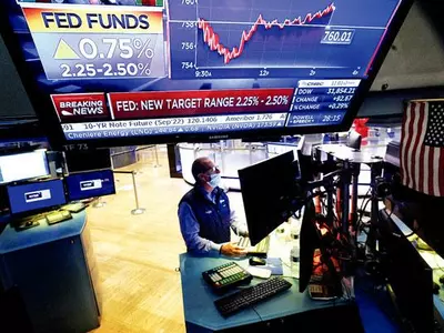 ‘인플레 잡기’ 속도 높이는 연준… 9월엔 늦춰질까