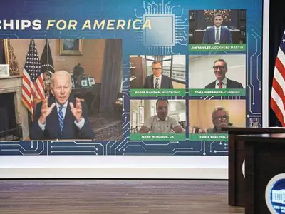 새로운 ‘경기침체’?…역성장에도 고용·소비는 호조