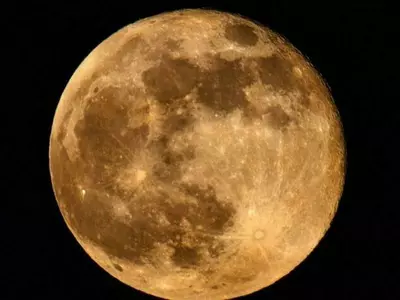 가장 크고 밝은 수퍼문 ‘스터전 문’ 뜬다