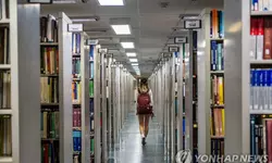 "갈 가치가 있을까?" 미국서 대학 지원율 급감