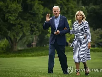 질 바이든 여사, 코로나19 확진…백악관 "가벼운 증상"