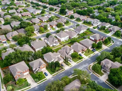 주택시장 침체… 향후 수개월 경제 상황에 달려 있어