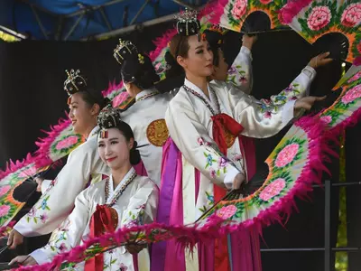 "한글 이름도 써보고 오징어 게임도"