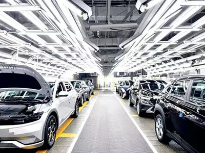 현대차 ‘진퇴양난’… 전기차 보조금 제외 대응책 ‘난망’