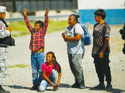 멕시코 군, 미국 국경 밀입국 단속